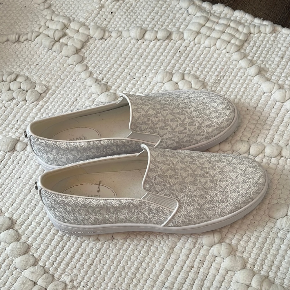 Michael kors white shoes never worn